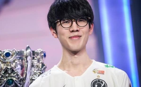 CFO HongQ：“我只是想全力以赴，这样我就不会后悔打比赛”