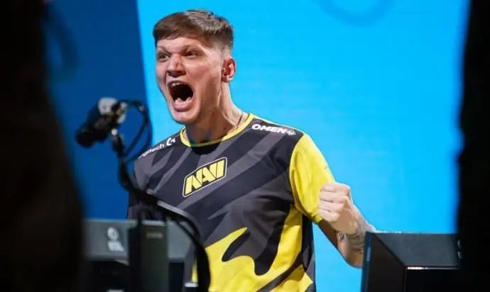 LPL春季赛今日首发：Lwx对阵Elk