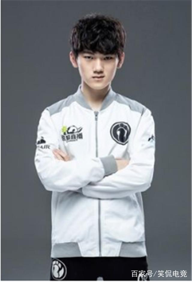 TESvsWBG首发名单：Tian野区决战Tarzan Creme交手小虎 银河解说